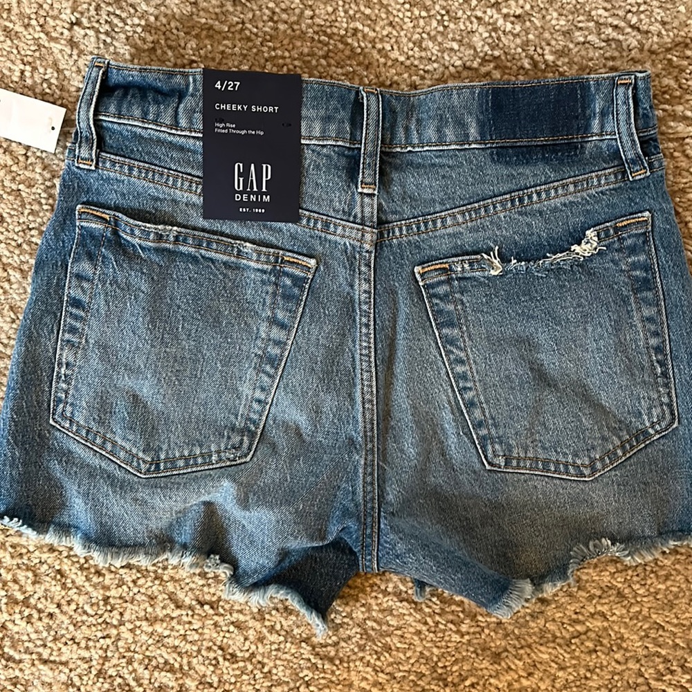 Brand new with tags Cheeky Denim Shorts from GAP! Size 4/27